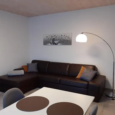 Erdgeschoss-Appartement mit Seeblick Ahrensbok Exterior foto