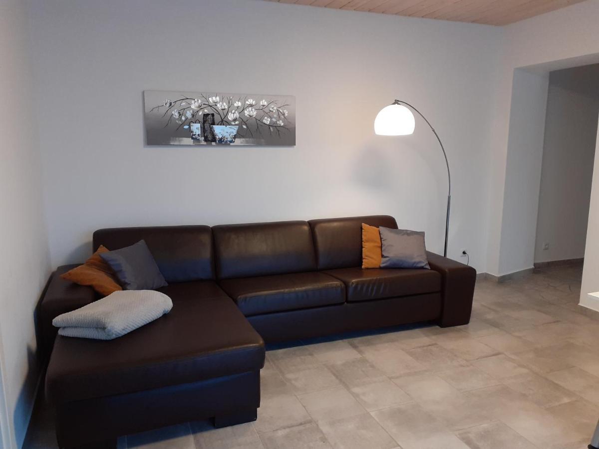 Erdgeschoss-appartement Mit Seeblick Ahrensbok
